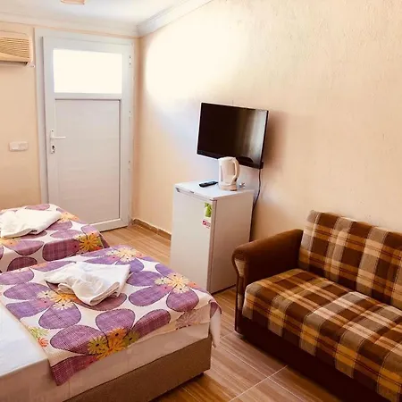 Karaca Hotel