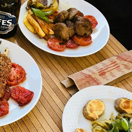 卡拉贾公寓酒店 酒店