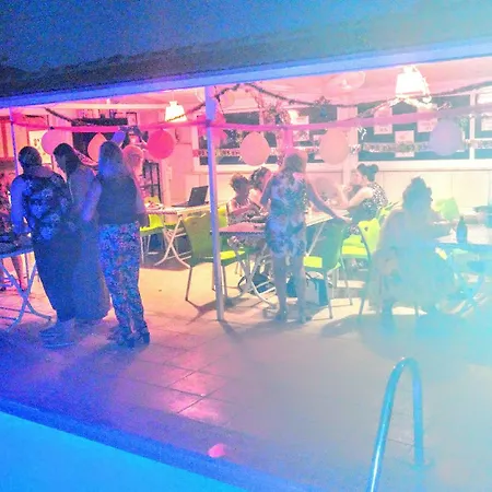 酒店 卡拉贾公寓酒店 3*