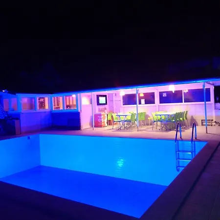 Hotel Karaca